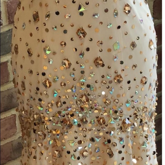 Paparazzi by Mori Lee 95112 champagne/ gold size 6 - Picture 5 of 6